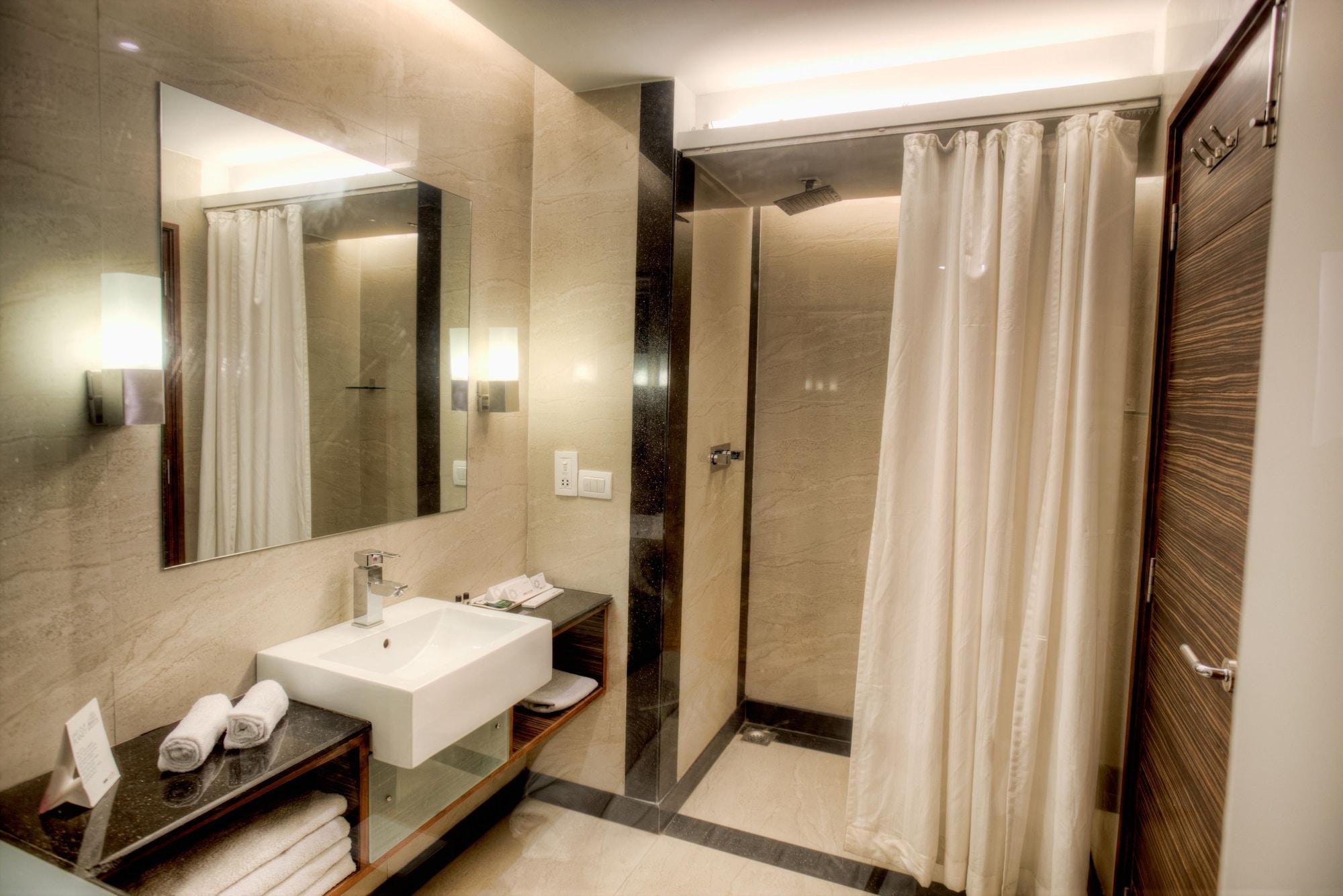Mercure Chandigarh Tribune Chowk Zewnętrze zdjęcie